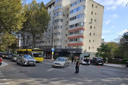 foto video bmw implicat in accident langa policlinica 2 69088e3fafecc