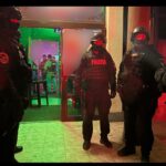 foto video razii cu 200 de politisti in constanta agigea si cumpana adolescenta de 16 ani gasita cu arma alba in clubul heaven 6919d84c7c950