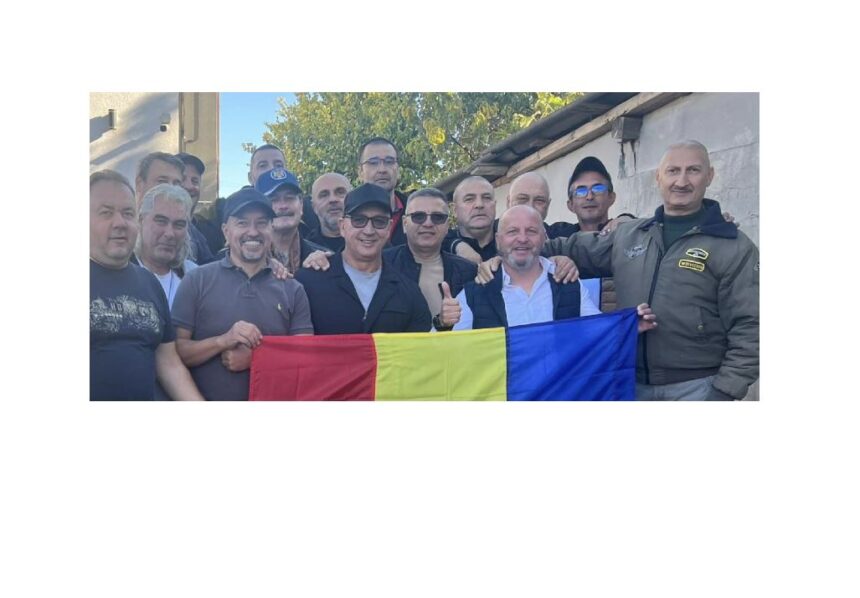 foto video un drapel de 20 de metri patrati a fost oferit catedralei nationale de un grup de militari veterani din constanta 690b0a743997d