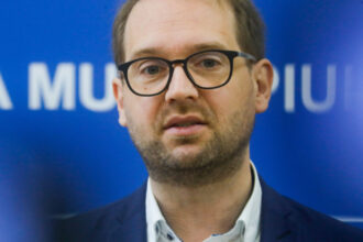 fritz daca psd crede ca deficitul si problemele cu bugetul o sa dispara doar pentru ca nu mai este bolojan se insala 690919e419f3c