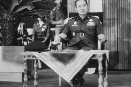 furie in indonezia dupa ce fostul dictator suharto acuzat de coruptie si crime in masa a fost numit erou national 6911a02aa5d5f