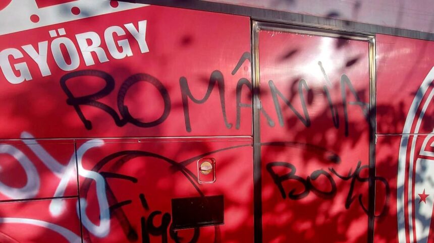 galerie foto autocarul lui sepsi a fost vandalizat reactia formatiei covasnene 6907610ad8fb4