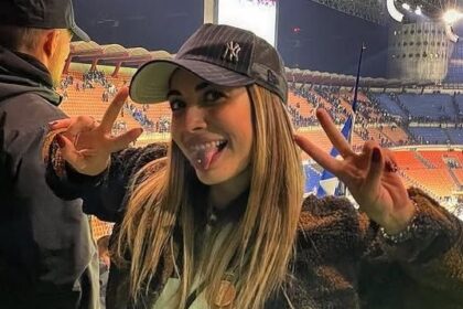 galerie foto cea mai infocata fana a lui inter a reactionat dur sa i cereti scuze lui cristi chivu 6911adfb100c5