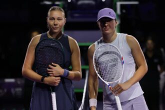galerie foto dupa 12 0 in finala wimbledon swiatek a pierdut in fata anisimovei poloneza eliminata in grupele turneului campioanelor 690c59b743cc9