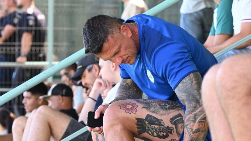 galerie foto ii poate lua titlul lui stelea de arnold de romania cum arata fostul fotbalist 6913b61b30aab