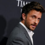 galerie foto jonathan bailey desemnat cel mai sexy barbat in viata in 2025 el este cunoscut pentru rolurile din wicked si bridgerton 6911eb07dbd62