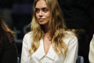 galerie foto muza lui sinner la turneul campionilor noua iubita fotomodel i a tinut in priza pe cameramani 69134934c49a8