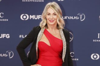 galerie foto nadia comaneci la 64 de ani zeita de la montreal sarbatorita de dinamo clubul la care lucreaza 69142db396de8