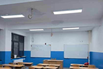 galerie foto update ce spun reprezentantii unitatii de invatamant continua problemele la scoala gimnaziala nr 7 remus opreanu parintii reclama ca elevii invata in frig si mucegai 6913485d5bedd