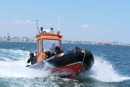 garda de coasta data in judecata de sute de angajati 692a4208e758a