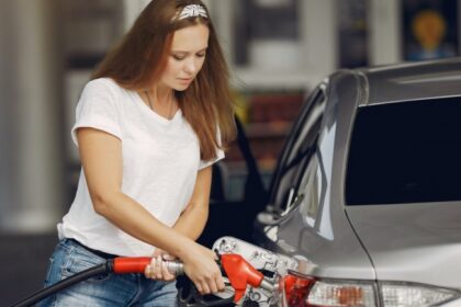 guvernatorul bnr exclude cresterea pretului motorinei la 9 lei 691778ffb72a3