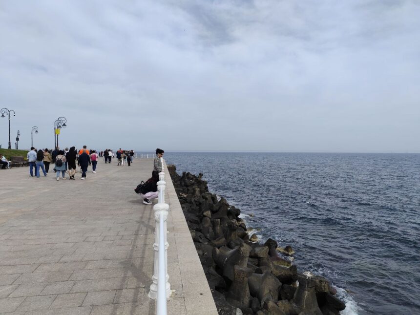 iata cum va fi vremea maine pe litoral sunt asteptate cele mai ridicate valori din tara 692b4cd2acf67