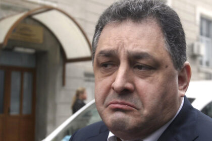 incident bizar in capitala o femeie spune ca a fost urmarita si amenintata de marian vanghelie fostul edil o acuza de acelasi lucru 6926c2b6ab7e7