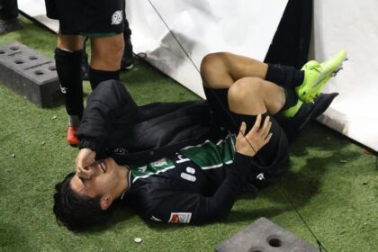 incredibil colegul lui virgil ghita s a rupt in timp ce sarea la fani a ajuns la pamant cu dureri mari 6906678078cec