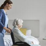 ingrijiri medicale la domiciliu pentru neasigurati ce include pachetul minimal cnas ce servicii primesc persoanele asigurate 691bfe7f8a74d