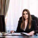 interviu cu irina constandache avocat in baroul constanta despre cat mai costa un divort statutul de vedeta in instanta si sarbatori umbrite de violente asupra femeilor 69228664164a1