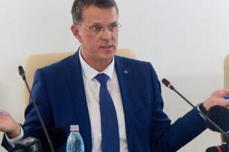 ionut mosteanu anunta ca ar putea prezenta in parlament inclusiv informatii clasificate despre retragerea unor trupe sua din romania 6909f6793d13a