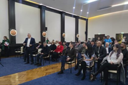 live foto video consiliul judetean constanta intrunit in sedinta ordinara rectificari bugetare masuri de dezapezire dar si parteneriat pentru modernizarea spitalului judetean constanta pe ordinea 69295d17d46dc