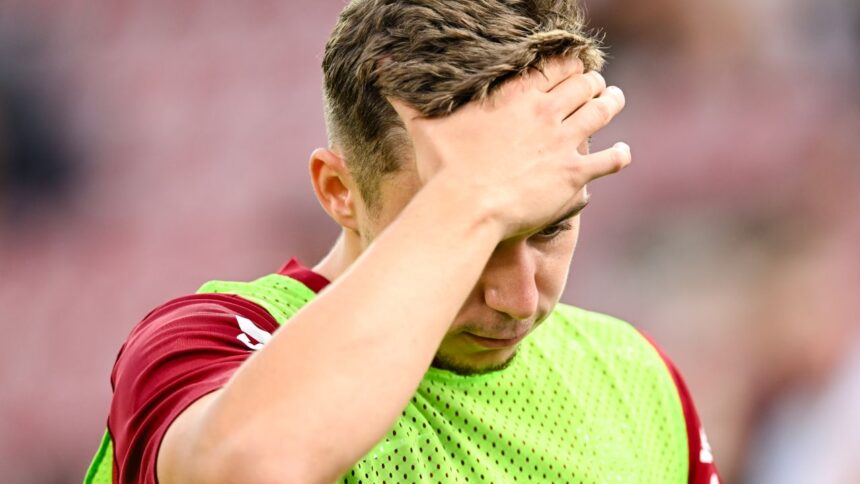 Louis Munteanu, copleșit de emoții după înfrângerea cu Dinamo: "Este un adevărat dezastru" 1 louis munteanu in lacrimi dupa prabusirea cu dinamo atacantul a cedat e dezastru 69052783b428d