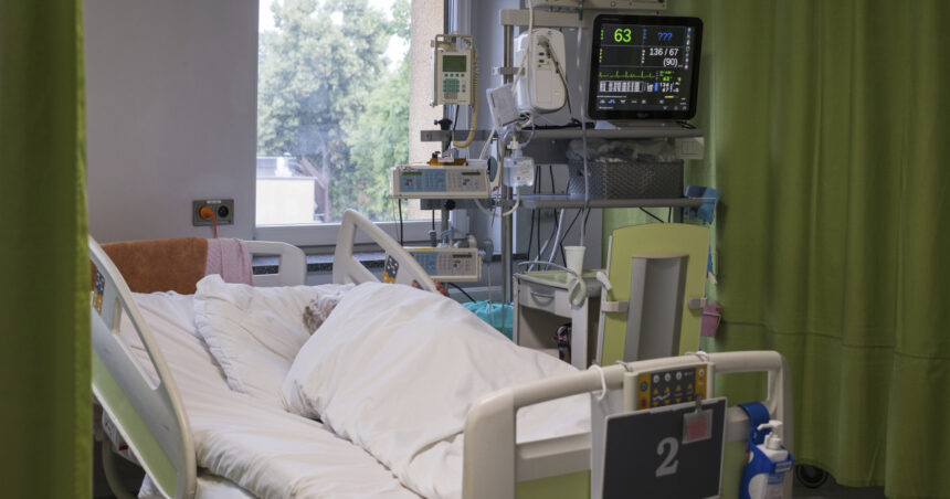 medic chirurg din galati certat de un pacient pentru ca operatia a durat prea putin am intrebat ai ul si trebuia sa dureze o ora 6926f772c3471