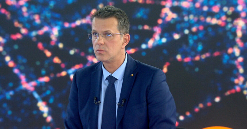 ministrul apararii vine azi la digi24 de la ora 2100 690c5a38e110e