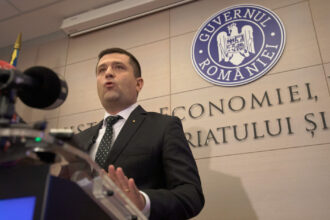 ministrul economiei a sesizat dna privind numirea conducerii romarm au considerat ca sefii lor trebuie sa fie super sefi 691476cc4176f