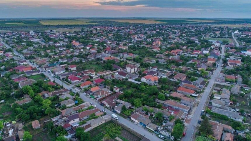 minor de 13 ani identificat de politia locala cumpana dupa ce a spart o societate comerciala din comuna si a furat mai multe bunuri 69089fb65528b