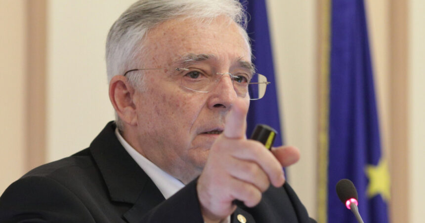 mugur isarescu majorarea salariului minim este o decizie politica si trebuie tratata cu prudenta 69172ffeb4c6a