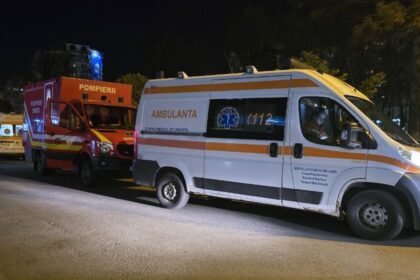 nenorocire produsa chiar sub ochii vecinilor o copila de doar 15 ani s a aruncat de la etaj 691a060e07226