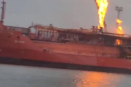 news alert satenii din plauru tulcea evacuati de urgenta din cauza unei nave cu gpl lovite de dronele rusesti noaptea trecuta 691af34a0445a