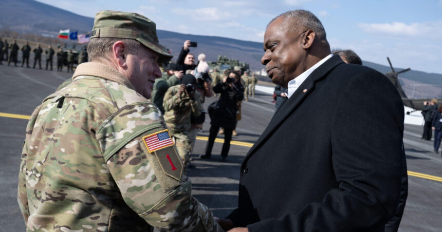 nicusor dan a decorat un general american pentru ce a primit matthew j van wagenen ordinul virtutea militara 691ddcb72146f