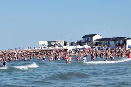 nicusor dan ataca la curtea constitutionala legea plajelor iata ce spune presedintele despre cota de 20 ce ar trebui sa le revina autoritatilor locale 691436f09c9c0