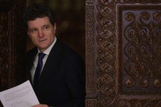 nicusor dan spune ca va contesta decizia aep care nu i a dat decontat toti banii din campanie ce va face cu suma ramasa 691478ce8e3b2