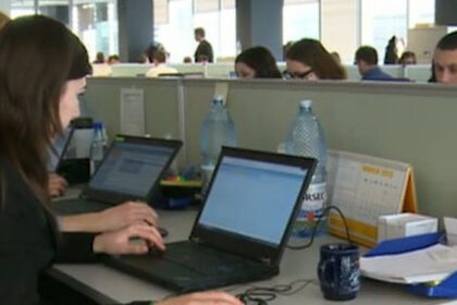 numarul locurilor pentru internship in institutii de stat si firme private va fi dublat ce mai prevede proiectul adoptat de parlament 69149eb2717e9