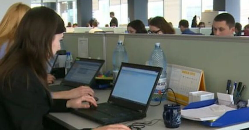 numarul locurilor pentru internship in institutii de stat si firme private va fi dublat ce mai prevede proiectul adoptat de parlament 69149eb2717e9