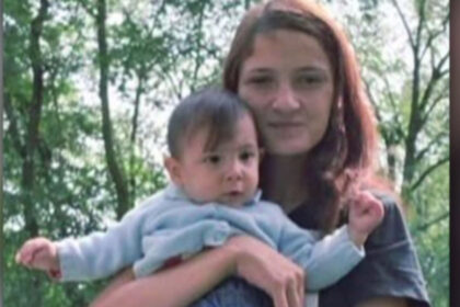 o tanara de 18 ani din bihor disparuta de 3 zile impreuna cu bebelusul sau politia cere ajutorul cetatenilor 692b51f953934