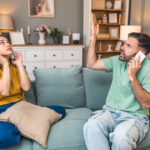 orele de liniste la bloc in 2025 ce intervale prevede legea si ce amenzi risca locatarii galagiosi 6914157799d90