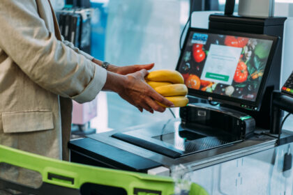 peste 40 din magazine au case self checkout concluziile unui raport facut de consiliul concurentei 6916fec96ed6e