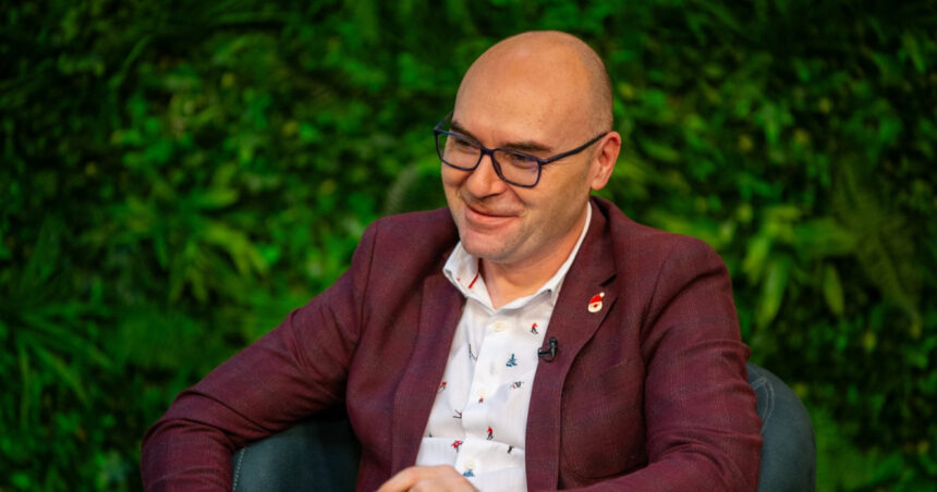 pnl si usr au candidat comun la sefia consiliului judetean buzau cine este mihai razvan moraru 690918fb1d449