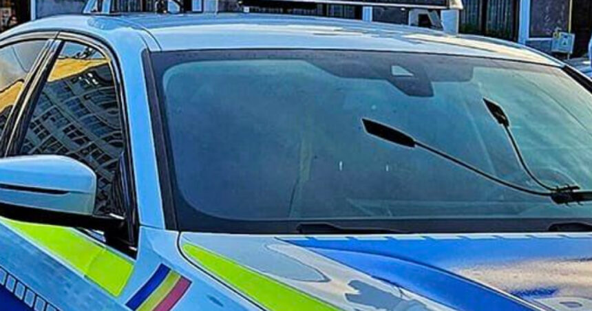 politist inculpat pentru proxenetism si trafic de persoane el a recrutat o femeie pe care a obligat o sa se prostitueze in europa 6928964d11860