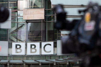 postul bbc hotarat sa conteste procesul lui trump pentru defaimare nu exista temei 691b75626b7a3