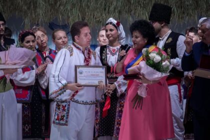 primaria cumpana sarbatoreste ziua nationala a romaniei cu ceremonii militare si un spectacol folcloric 69287c085425c