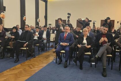 primarul chitac a convocat consiliul local constanta in sedinta online absorbirea companiei telegondola mamaia srl de catre mamaia sa chiriile pentru blocurile din strada zmeurei si vanzari de tere 691f3ac13d326