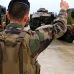 ramanem aici si suntem fericiti sa o facem franta anunta cat timp va pastra militarii sai stationati in romania 691c798289467