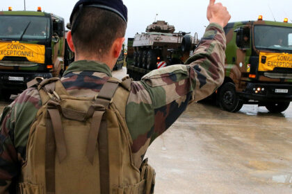 ramanem aici si suntem fericiti sa o facem franta anunta cat timp va pastra militarii sai stationati in romania 691c798289467