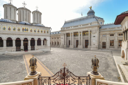 reactia patriarhiei dupa scandalul piesei pe versuri de radu gyr cantate in catedrala nationala o asociere lipsita de temei 69079643d9e8d