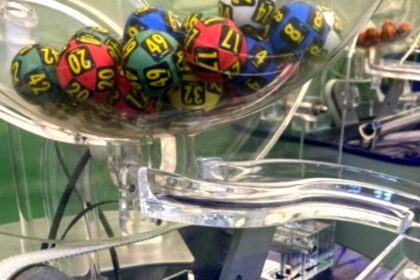 rezultate loto 16 noiembrie 2025 report la joker de peste 758 milioane de euro suma importanta in joc si la noroc 691985c3ad690