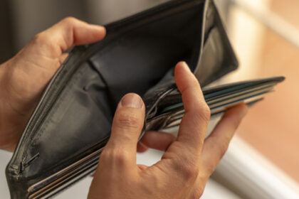 salariul mediu net a ajuns la 5 443 de lei in septembrie expert salariile cresc pe hartie dar preturile mananca diferenta 691485fea6a85