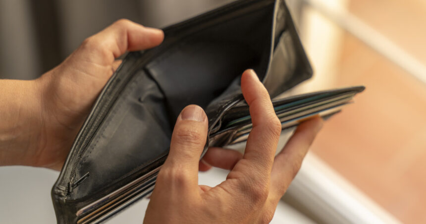 salariul mediu net a ajuns la 5 443 de lei in septembrie expert salariile cresc pe hartie dar preturile mananca diferenta 691485fea6a85