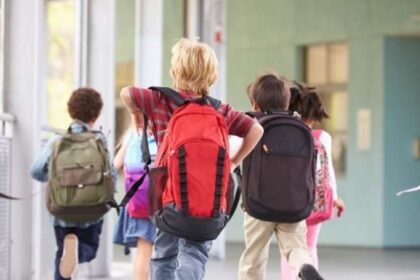 scolile din campina judetul prahova ar putea sa fie inchise pe 2 decembrie din cauza lipsei apei potabile in oras 692c0aacccee2